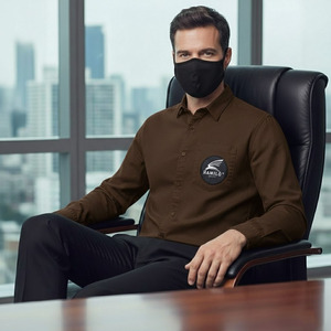 เสื้อเชิ้ตเดนิมผู้ชายดีไซน์ใหม่ปี 2024 คุณภาพดี สวมใส่สบาย รับผลิตแบบ OEM ลายเรียบและลายพิมพ์บนผ้าโพลีเอสเตอร์ - Product Image 5