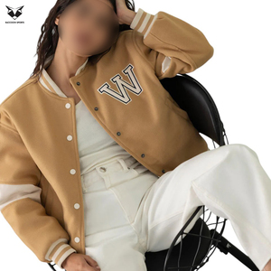 Service OEM ODM – Nouvelle veste universitaire pour femme 2026 avec logo lettre W, manches longues, col rabattu, tenue d'automne avec pantalon blanc - Product Image 6