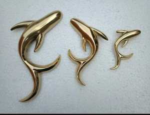 รูปปั้นฉลามทองคำ งานแฮนด์เมด ประติมากรรมสัตว์ ของตกแต่งบนโต๊ะ ของประดับตกแต่งสไตล์ร่วมสมัยสำหรับห้องนั่งเล่น - Product Image 3