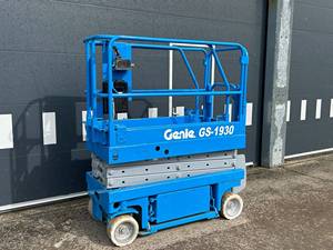 รถยกกรรไกรไฟฟ้า Genie GS-1930 ความสูงสูงสุด 10 เมตร รับน้ำหนักได้ 1000 กิโลกรัม ราคาโรงงานใหม่ - Product Image 1