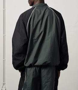 Chaqueta cortavientos anorak de nailon con cremallera, bolsillo en el pecho, estampado personalizado y bloques de color para hombre, al por mayor - Product Image 4