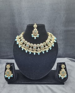 Nouvelle conception, plaqué or, ensemble de bijoux traditionnel avec boucles d'oreilles pendantes ornées de perles et de pierres, collier choker et ensemble de bijoux pour femmes - Product Image 3