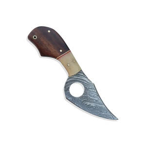 Couteau de chasse en acier de Damas, lame personnalisée faite à la main, couteau de survie pour le camping en plein air avec étui en cuir - Product Image 2