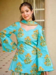 Tenue de fête pour femme, vêtements ethniques, vente en gros, ensemble de créateur en coton imprimé numérique, haut, pantalon et dupatta - Product Image 2