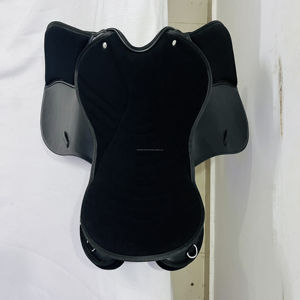 Selle Western en satin véritable noir de 18 pouces Selle anglaise synthétique de luxe pour personne de 75 à 95 kg - Product Image 5
