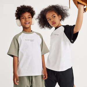 Camisetas Transpirables de Secado Rápido para Niñas, 100% Algodón Jersey, Manga Corta, Cuello Redondo, Corte Holgado, Ropa Deportiva de Verano - Product Image 3