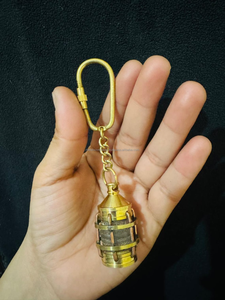 Llavero Clásico de Latón Sólido, Porta Llaves de Metal Resistente para Regalo y Uso Promocional - Product Image 4