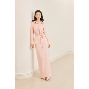 Ensemble pyjama rose pour femme, prêt à être expédié, chemise à manches longues et pantalon à motifs floraux, vêtements de nuit élégants, tenue de détente à la maison - Product Image 5