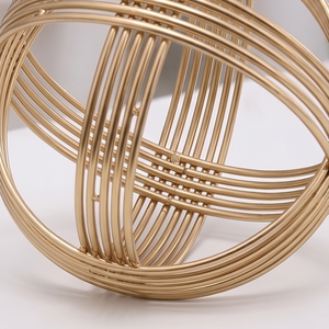 Sculptures décoratives modernes en métal faites à la main pour la décoration artistique de la maison, objets décoratifs d'appoint en métal pour table - Product Image 3