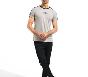 Tout nouveau vêtements hommes T-Shirt été nouvelle couleur unie bas tendance hauts à la mode haute qualité Design T-Shirt pour hommes - Product Image 1