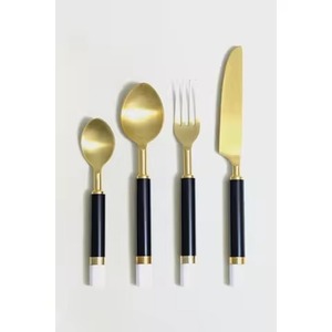 Ensemble de Couverts Élégants en Laiton avec Manches Vertes en Acier Inoxydable – Vaisselle Moderne de Luxe, Compatible Lave-Vaisselle, Écologique pour la Table - Product Image 4