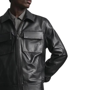 Veste en cuir noire pour homme, col rabattu, fermeture éclair, style workwear, manches classiques, couleur unie, vêtement d'automne - Product Image 6