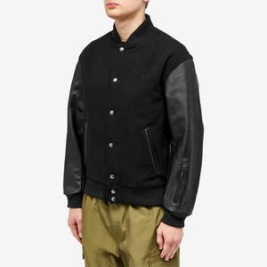 Veste universitaire pour homme personnalisée de haute qualité, corps en laine noire, manches en cuir véritable, style vintage streetwear, veste bomber letterman - Product Image 1