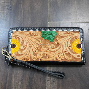Cartera de mano de cuero genuino de alta calidad, nueva, hecha a mano, con diseño floral de cactus, para mujer, estilo occidental, grabada. - Product Image 2
