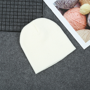 Bonnet unisexe noir uni Harry Johnson, 100 % acrylique, tricoté à la machine, pour l'hiver, décontracté, pour adultes, 56-58 cm - Product Image 2