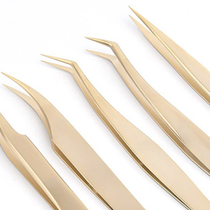 Ensemble de pinces à cils plaquées or, pointe de précision, surface lisse, outils de maquillage pour les sourcils et les extensions de cils - Product Image 3