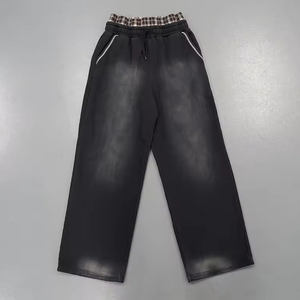 Pantalones de chándal personalizados para hombre, de doble cintura, con pedrería, estilo jogger, acampanados, holgados, con efecto apilado, casuales, con lavado ácido - Product Image 1