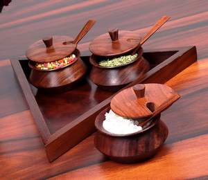 Plateau en bois artisanal de fabrication indienne pour servir la nourriture, le café, le petit-déjeuner ou pour une utilisation décorative à la maison, disponible pour l'exportation - Product Image 4