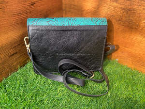 Bolsos de hombro de piel con estampado Floral en relieve con estilo occidental para mujer - Product Image 5