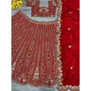 Lehenga choli ผ้าเย็บปักถักร้อยด้ายสวยงามสำหรับใส่ไปงานปาร์ตี้ - Product Image 6