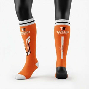 ถุงเท้าเน็ตบอล TAISON SPORTS พรีเมียม 200 GSM ผ้าขนสัตว์/สแปนเด็กซ์ สีส้ม ขาว ดำ ระบายอากาศ แห้งเร็ว เป็นมิตรกับสิ่งแวดล้อม ขอบยางยืด ปรับแต่งได้ - Product Image 1