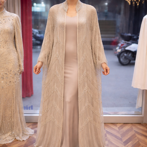 Abaya Larga con Adornos Hechos a Mano |   Kimono de malla con cuentas de diseñador |   Ropa de exterior elegante y natural antiarrugas para la noche - Product Image 4