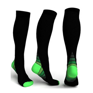 Calcetines de Invierno para Hombre, Deportivos, Modernos, Coloridos y Novedosos, de Algodón Premium, con Diseño de Muñecos de Nieve Navideños - Product Image 3
