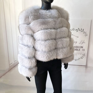 Manteau classique en vraie fourrure pour femmes, veste courte en fourrure de mouton véritable, manteau en fourrure de mouton pour femmes - Product Image 4