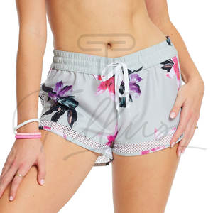 กางเกงขาสั้นชายหาดสีพื้น ระบายอากาศได้ดี สำหรับผู้หญิง ออกแบบเองได้ สไตล์สตรีทแวร์ ทรงโอเวอร์ไซส์ - Product Image 5