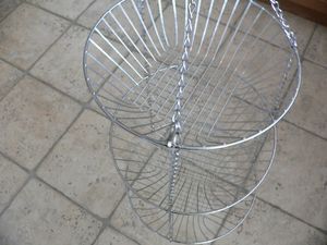 Canasta Colgante Metálica de 3 Niveles, Desmontable, Moderna y de Alta Calidad, para Almacenamiento de Frutas y Verduras en la Cocina, Fabricada con Hierro Sostenible - Product Image 4