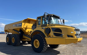 Camion à benne basculante Volvo A35F avec moteur haute efficacité, boîte de vitesses, capacité de 800 T/h, puissance de 152 kW - Product Image 4