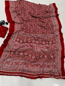 Sari imprimé Ajrakh Royal Kutch avec travail de miroir artisanal pour occasions festives - Product Image 3