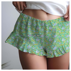 Shorts à volants de haute qualité pour femmes, multicolores, imprimés sur mesure avec cordons, shorts hip-hop pour femmes, shorts d'été à imprimé bloc - Product Image 2