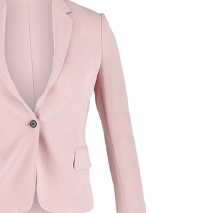 Blazer à un bouton pour femme très demandé, personnalisable avec logo OEM, fabricant de costumes de sororité, vente en gros pour le bureau et les affaires - Product Image 4