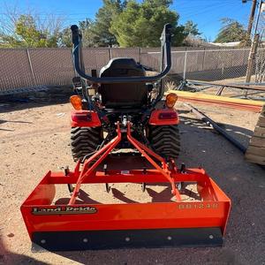 Entrega Rápida: Tractor Agrícola Kubota BX2380 con Motor Duradero de 4 Tiempos y 23 HP y Cargador Multiusos para Trabajo Diario - Product Image 2