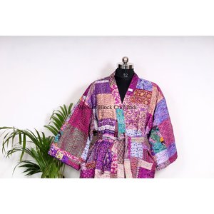 Kimono Kantha multicolore en patchwork de soie fait main, robe Kantha unique pour l'hiver, robe kimono indienne en patchwork au prix d'usine - Product Image 4
