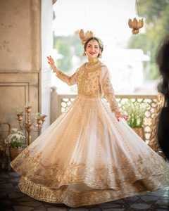 Robe de soirée pakistanaise de luxe pour femmes, élégante robe brodée pour invitées de mariage, tenue de soirée formelle - Product Image 2
