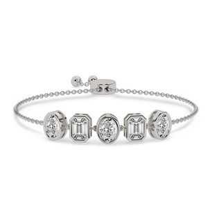 กำไลข้อมือดีไซน์ปรับได้แบบฝังเพชรหลายเหลี่ยม ทำจากทอง 14k ประดับเพชรทรงรีและทรงมรกตจาก Alexa Lab Grown Diamond - Product Image 1