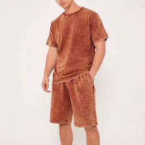 Ensemble coordonné pour homme, effet délavé à l'acide, style vintage, tons terreux, t-shirt oversize et short décontracté, tenue streetwear style désert - Product Image 4