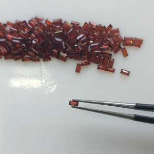 Granat rouge naturel 3x1,5 mm, taille baguette, meilleure qualité, pierre précieuse en vrac certifiée pour la fabrication de bijoux - Product Image 1