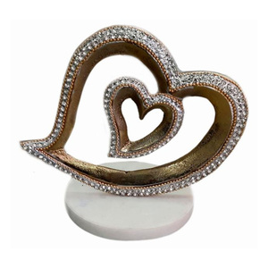 Escultura Metálica Moderna Hecha a Mano, Duradera, con Soldadura de Hierro para Uso en Mesa, Decoración para Graduaciones, Cumpleaños y Bodas - Product Image 2