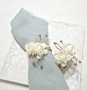 Anneaux de serviette blancs, anneau de serviette en forme de fleur en papier, porte-serviettes rustique pour mariage, décoration de table de mariage, fête - Product Image 2