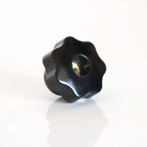 Perilla de estrella de 5 o 6 lóbulos de baquelita negra para orificio de tirador de cajón, perilla de siete lados para armario o cómoda - Product Image 6