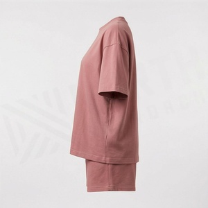 Conjunto de 2 Piezas para Mujer, Camiseta y Pantalones Cortos de Punto de Color Sólido, Cuello Redondo, Manga Corta, Corte Holgado, Por Encima de la Rodilla, Ropa Casual de Primavera/Verano - Product Image 3
