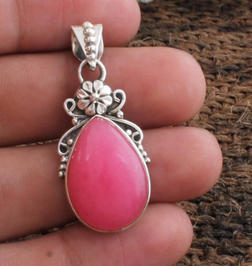 จี้หยกสีชมพูธรรมชาติ เงินแท้ 925 สร้อยคอหยกทำมือ เครื่องประดับหยกสำหรับผู้หญิง ของขวัญวันครบรอบ ขายส่ง - Product Image 1