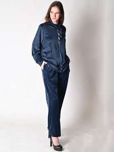 ชุดวอร์มกำมะหยี่แบบสองชิ้น คอตั้ง สีพื้น สำหรับผู้หญิง ฤดูใบไม้ผลิ 2022 ปรับแต่งได้เต็มรูปแบบ แฟชั่นชุดกีฬา - Product Image 4