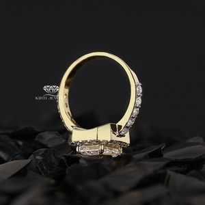 Anillo de Compromiso con Diamante Corte Esmeralda, Diseño Nuevo, Precio al por Mayor, Oro Sólido de 18K para Mujer, Diamante Natural Certificado por GIA, Estilo Clásico - Product Image 6