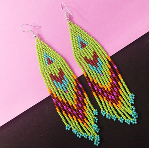 ต่างหูลูกปัดลายสายรุ้งฐานสีขาวไล่เฉดสีสันสดใสเครื่องประดับห้อยยาวสำหรับเด็กผู้หญิง - Product Image 4