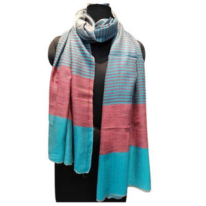 Venta al por Mayor de Bufandas Largas de Viscosa con Estampado Floral Colorido, Estilo Casual de Invierno, Impresión Digital, Precio Bajo - Product Image 1