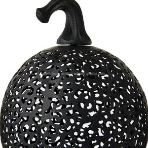 Porte-bougie en métal en forme de citrouille d'Halloween, noir, 8,75 pouces et 11 pouces, par Way to Celebrate, porte-bougie décoratif pour la maison - Product Image 6